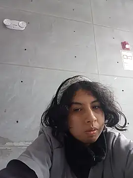 Snapshot of Syndel23 chatting on September 2025 05:02:01 PM Syndel23 online show from September 2025 05:02:01 PM