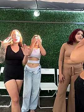 Snapshot of AngelBlushXXX chatting on September 2025 09:25:01 PM AngelBlushXXX online show from September 2025 09:25:01 PM