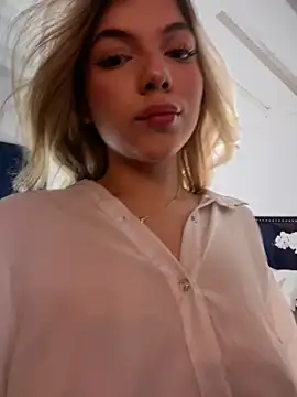 Snapshot of AngelBlushXXX chatting on October 2025 10:43:02 PM AngelBlushXXX online show from October 2025 10:43:02 PM