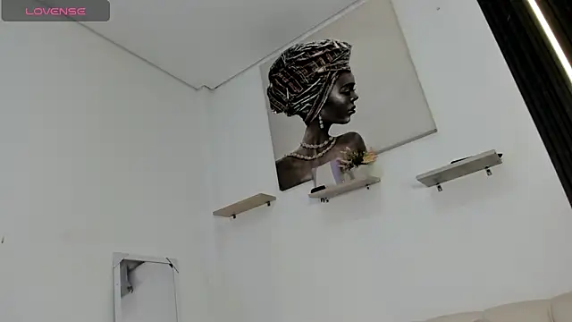 Gabrielaa Miller  online show from October 2025 07:25:02 PM