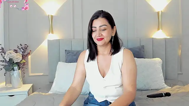 victoria bourne online show from October 2025 07:09:02 PM