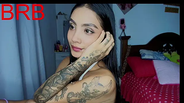 mia yireth online show from December 2025 12:19:02 AM