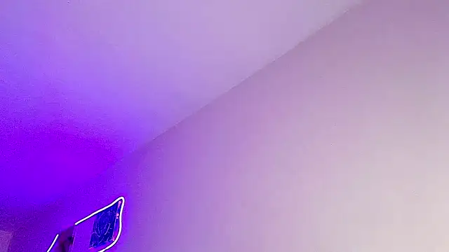 mia yireth online show from June 2026 02:23:02 AM