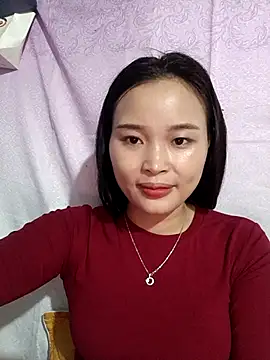 Snapshot of Lili_lovely chatting on October 2025 02:19:02 AM Lili lovely online show from October 2025 02:19:02 AM