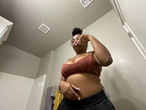 Snapshot of princesslivv chatting on October 2025 08:53:02 PM princesslivv online show from October 2025 08:53:02 PM