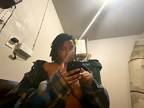 Snapshot of princesslivv chatting on November 2025 09:09:02 AM princesslivv online show from November 2025 09:09:02 AM