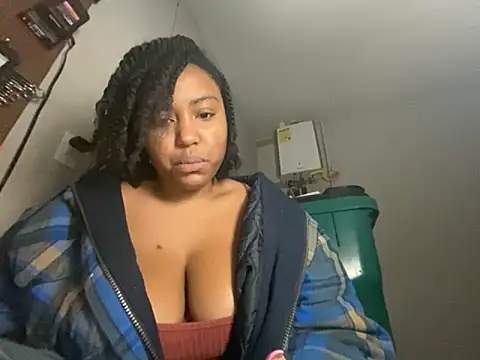 Snapshot of princesslivv chatting on November 2025 05:21:02 AM princesslivv online show from November 2025 05:21:02 AM