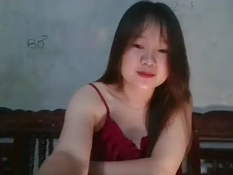 Hinne07 online show from September 2025 04:18:01 PM