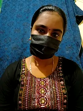 mini-queen online show from October 2025 06:12:01 PM