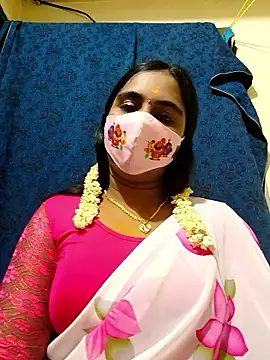 mini-queen online show from January 2026 12:52:01 PM