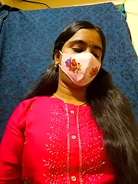 mini-queen online show from February 2026 06:26:02 PM