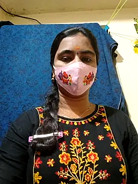 mini-queen online show from February 2026 10:24:01 AM