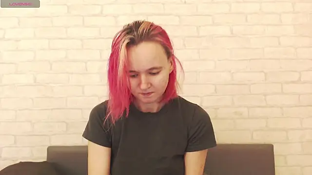 Snapshot of Ericha_Stone chatting on November 2025 04:25:02 AM Ericha Stone online show from November 2025 04:25:02 AM