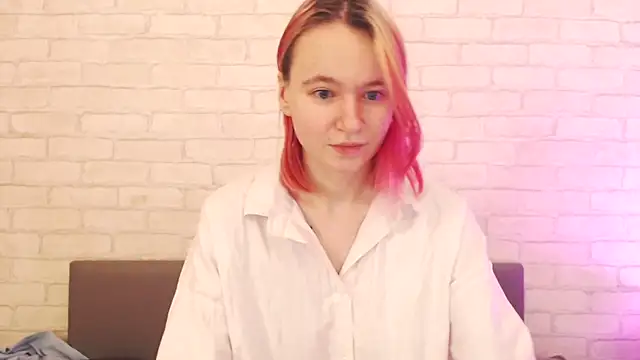 Snapshot of Ericha_Stone chatting on December 2025 01:43:01 AM Ericha Stone online show from December 2025 01:43:01 AM