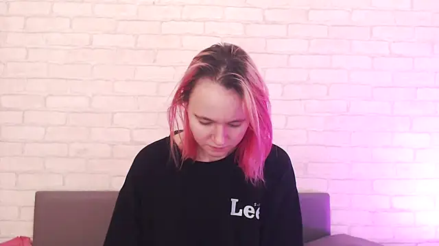 Snapshot of Ericha_Stone chatting on December 2025 01:44:01 AM Ericha Stone online show from December 2025 01:44:01 AM