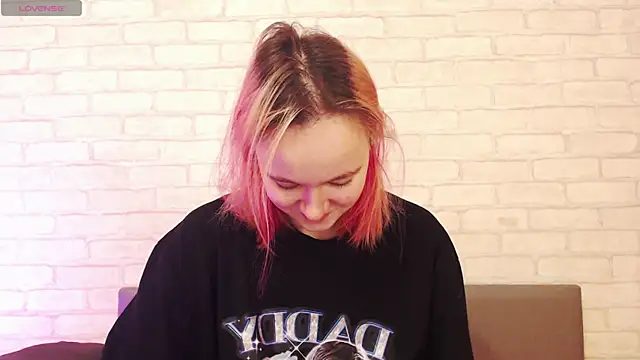 Snapshot of Ericha_Stone chatting on January 2026 01:41:01 AM Ericha Stone online show from January 2026 01:41:01 AM