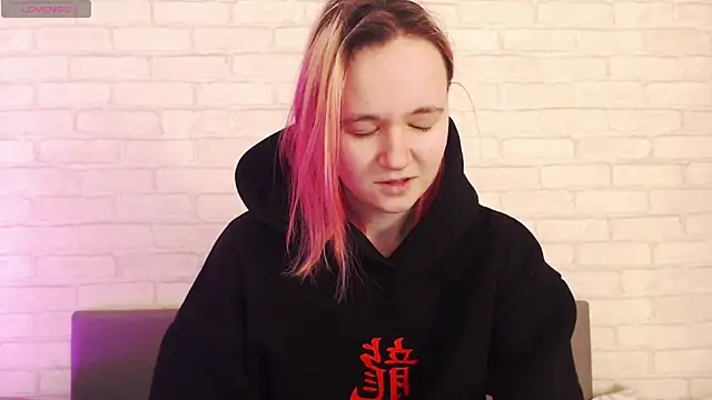 Snapshot of Ericha_Stone chatting on January 2026 01:30:01 AM Ericha Stone online show from January 2026 01:30:01 AM