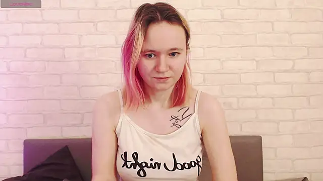 Snapshot of Ericha_Stone chatting on February 2026 02:15:02 AM Ericha Stone online show from February 2026 02:15:02 AM