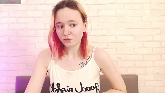 Snapshot of Ericha_Stone chatting on February 2026 01:11:02 AM Ericha Stone online show from February 2026 01:11:02 AM