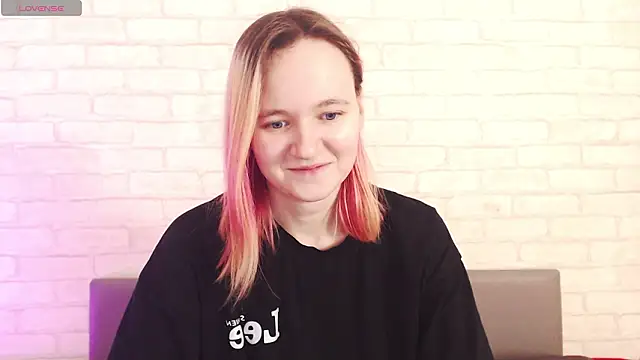 Snapshot of Ericha_Stone chatting on February 2026 06:26:01 AM Ericha Stone online show from February 2026 06:26:01 AM