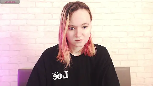 Snapshot of Ericha_Stone chatting on February 2026 01:28:02 AM Ericha Stone online show from February 2026 01:28:02 AM