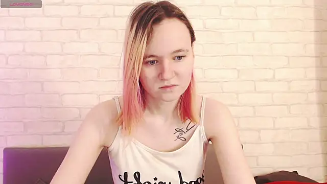 Snapshot of Ericha_Stone chatting on February 2026 01:28:01 AM Ericha Stone online show from February 2026 01:28:01 AM