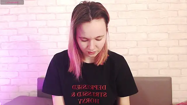 Ericha Stone online show from April 2026 01:50:01 AM