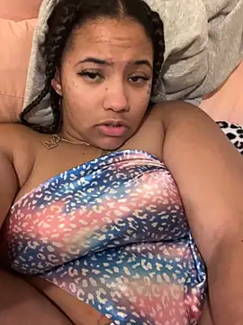 StylishEchium online show from November 2025 06:29:02 PM