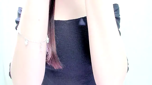 Nia-daozhu111 online show from December 2025 10:31:01 AM