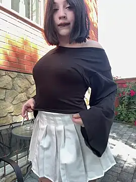 YourLittleDevil online show from June 2026 06:35:01 AM
