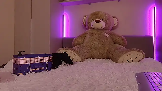 Snapshot of Missss_Eva chatting on December 2025 09:14:01 AM Missss Eva online show from December 2025 09:14:01 AM