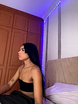 VeronicaSaenzx online show from November 2025 05:58:02 PM