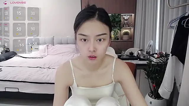 Snapshot of Xiao-zuzongl chatting on November 2025 03:49:02 AM Xiao-zuzongl online show from November 2025 03:49:02 AM