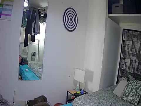 Snapshot of Romario28 chatting on November 2025 08:43:01 PM Romario28 online show from November 2025 08:43:01 PM