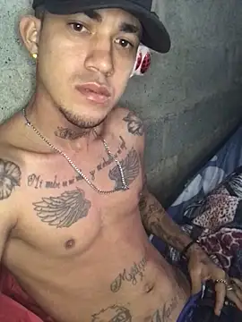 Snapshot of tattoos22 chatting on October 2025 12:20:01 PM tattoos22 online show from October 2025 12:20:01 PM