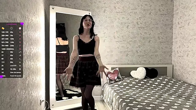 Snapshot of FakeLamb chatting on October 2025 09:02:01 PM FakeLamb online show from October 2025 09:02:01 PM