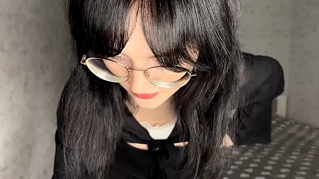 Snapshot of FakeLamb chatting on October 2025 09:22:01 PM FakeLamb online show from October 2025 09:22:01 PM