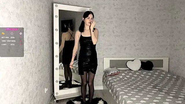 Snapshot of FakeLamb chatting on November 2025 09:04:01 PM FakeLamb online show from November 2025 09:04:01 PM