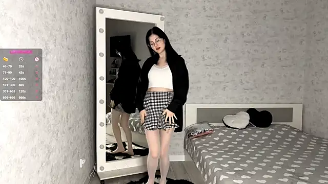 Snapshot of FakeLamb chatting on November 2025 09:02:01 PM FakeLamb online show from November 2025 09:02:01 PM