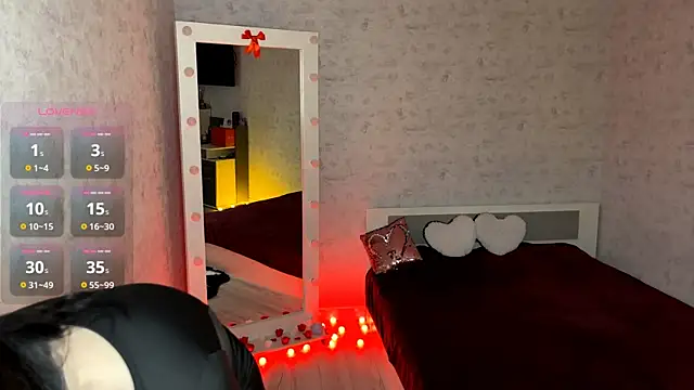 Snapshot of FakeLamb chatting on February 2026 09:15:02 PM FakeLamb online show from February 2026 09:15:02 PM