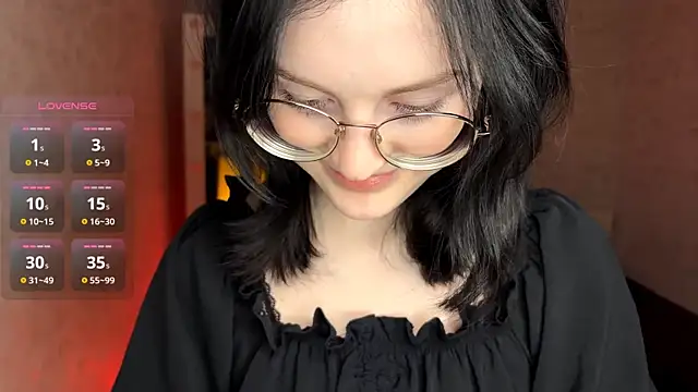 Snapshot of FakeLamb chatting on February 2026 09:13:02 PM FakeLamb online show from February 2026 09:13:02 PM