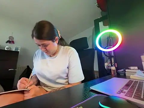 Snapshot of Prill940 chatting on February 2026 08:13:02 AM Prill940 online show from February 2026 08:13:02 AM