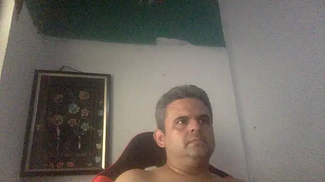 Katracho6969 online show from April 2026 07:44:01 PM