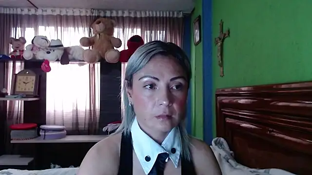  Charlize theron  online show from October 2025 08:17:02 PM