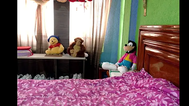  Charlize theron  online show from April 2026 07:15:02 PM