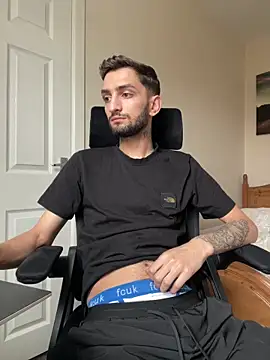 mixedcouplee69 online show from October 2025 01:17:01 PM