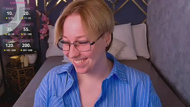 AlexandraGreen online show from July 2026 09:24:02 PM