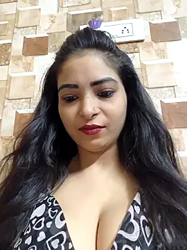 Snapshot of QUEEN-ADITI chatting on September 2025 02:42:01 PM QUEEN-ADITI online show from September 2025 02:42:01 PM