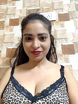 Snapshot of QUEEN-ADITI chatting on October 2025 02:47:02 PM QUEEN-ADITI online show from October 2025 02:47:02 PM