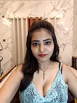QUEEN-ADITI online show from March 2026 05:43:01 PM